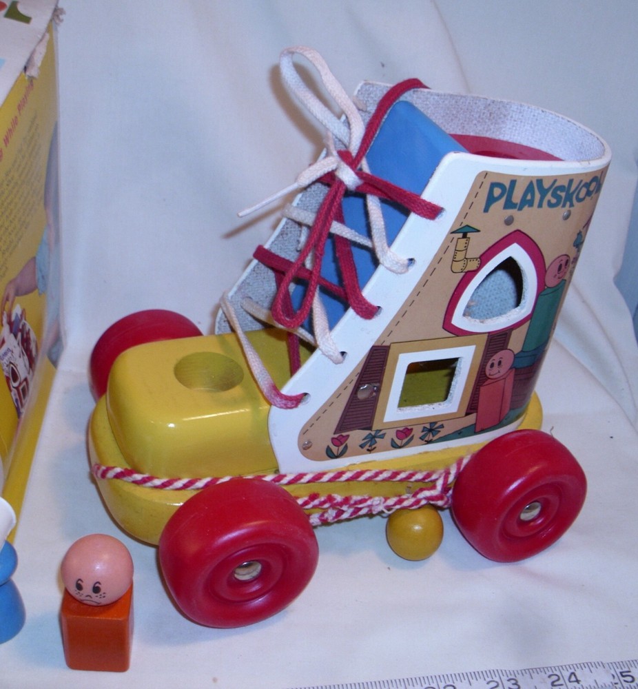 PLAYSKOOL LACING BOOT PULL TOY IN WOOD 1960s BOXED SHARP