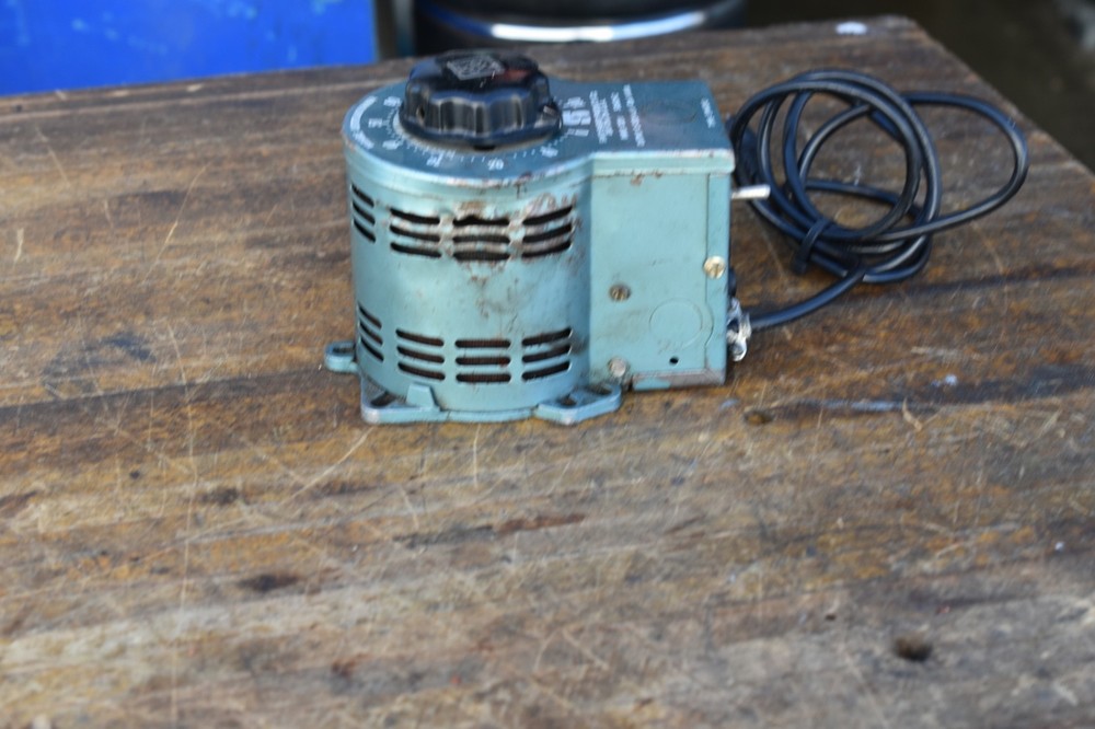 3PN1010B Staco VARIAC Variable speed Transformer