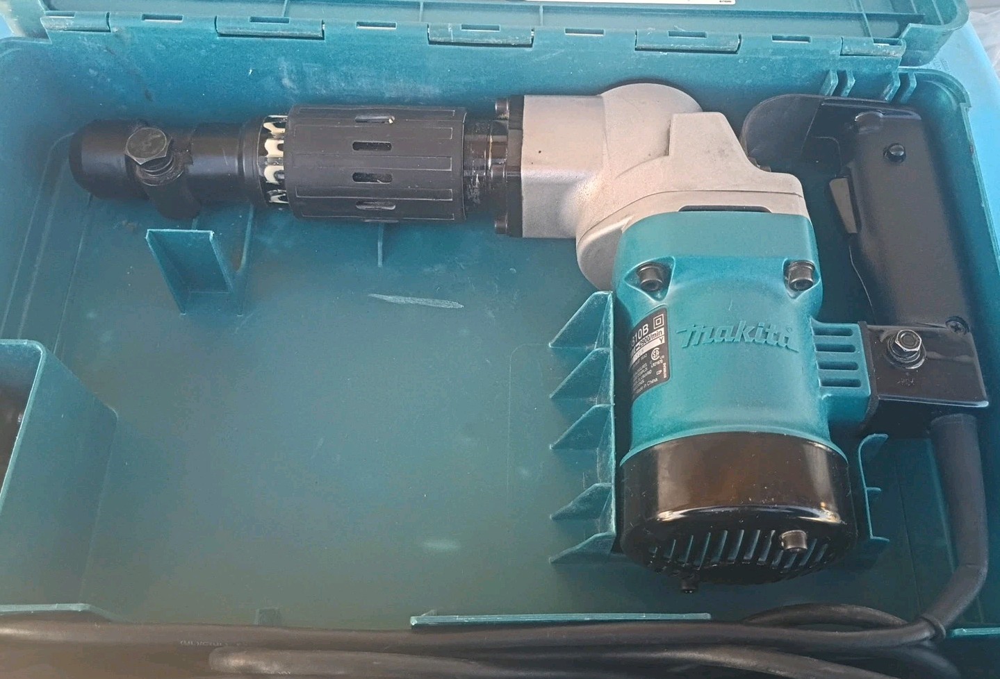 Makita HM0810B Demolition Hammer Used with Case Free Shipping