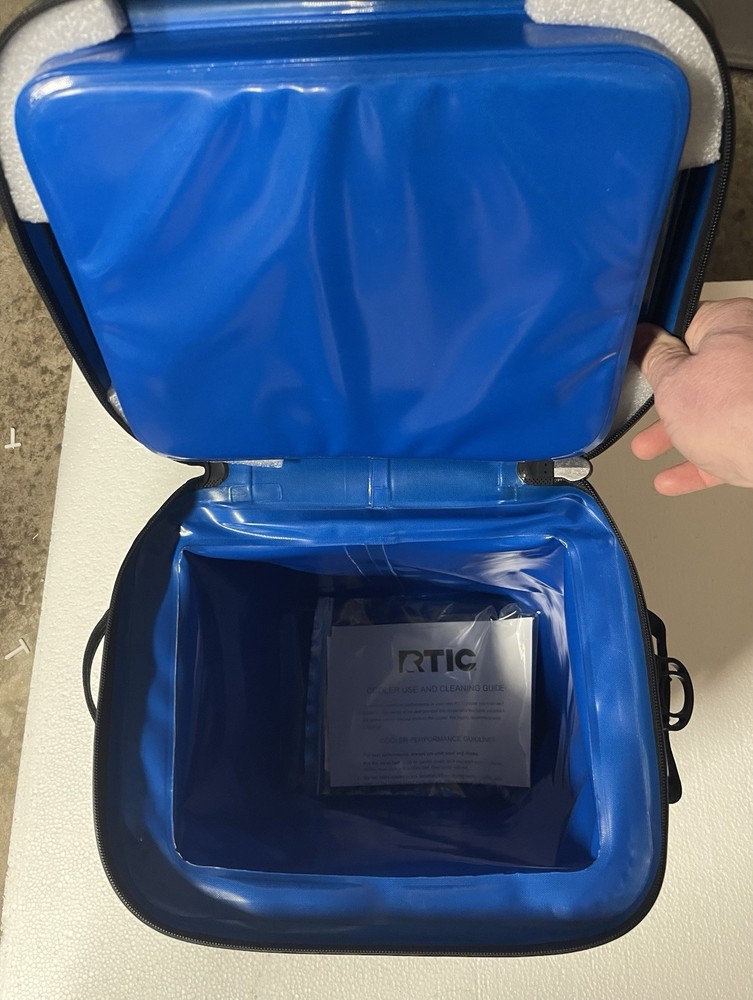 RTIC Backpack 20 Can Cooler