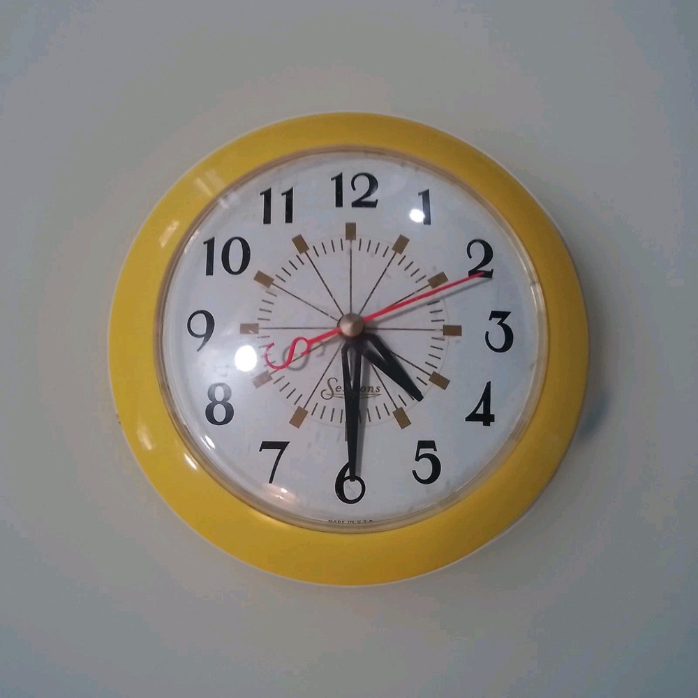 Vintage Sessions yellow kitchen wall clock 1950s