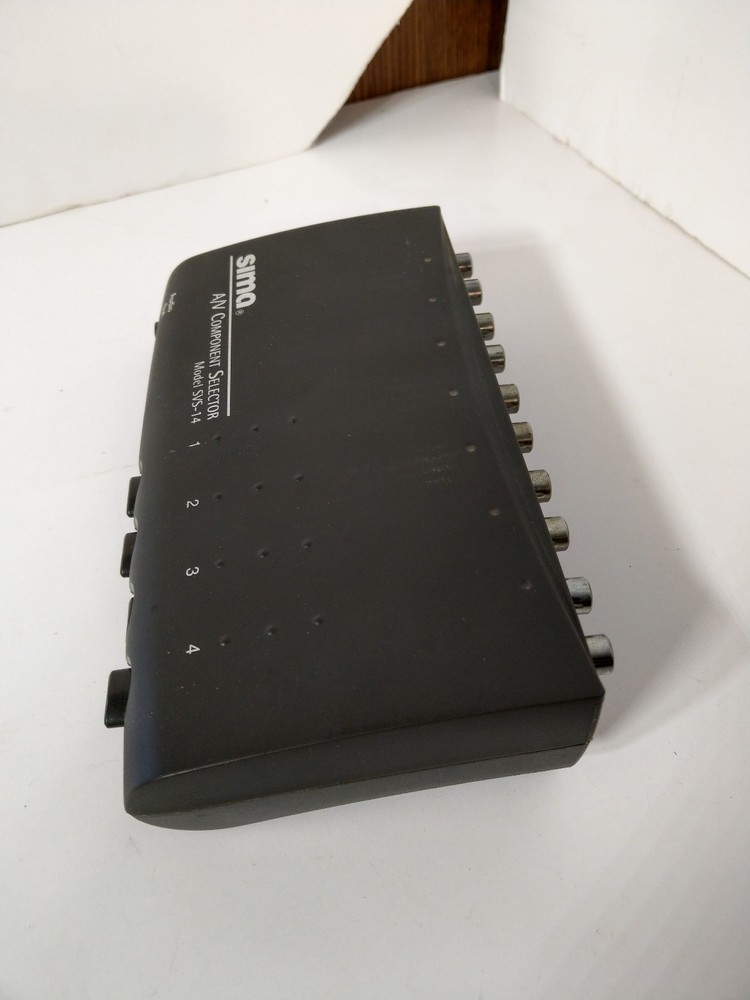 Sima SVS-14 4 Input A/V Component Selector – S-Video + RCA Connectors