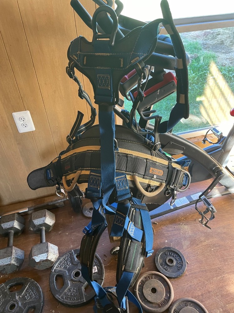 yates lineman helicopter harness , never worn