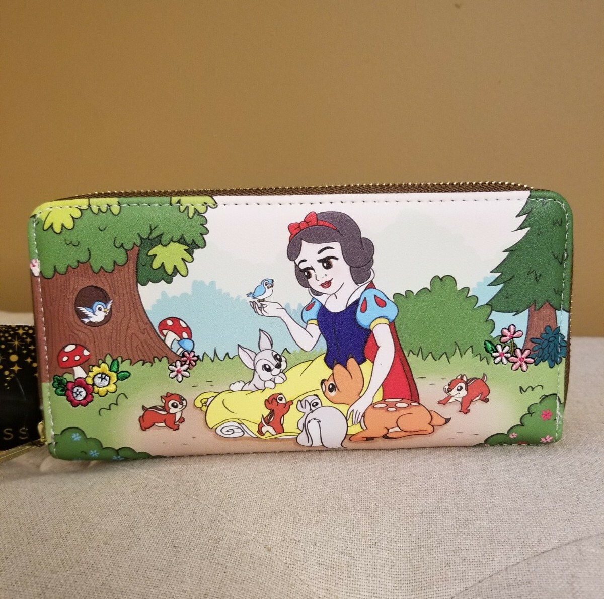 Loungefly Disney Princess Snow White & The Seven Dwarfs Wallet zip around NEW