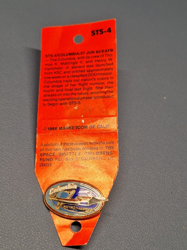 SPACE SHUTTLE COLUMBIA STS-4 LAPEL PIN