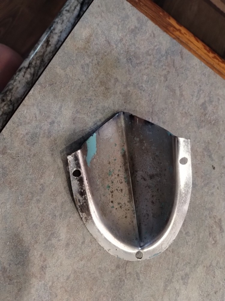 Vintage Cowl Vent Pre-owned