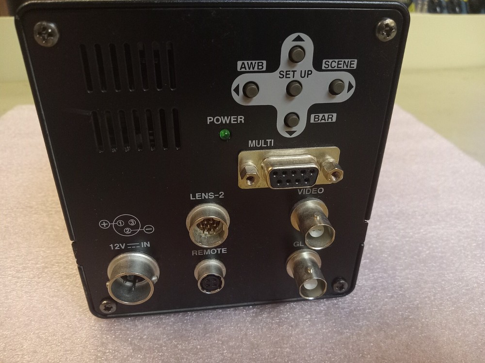 HITACHI HV-D5W HIGH PERFORMANCE DIGITAL VIDEO CAMERA