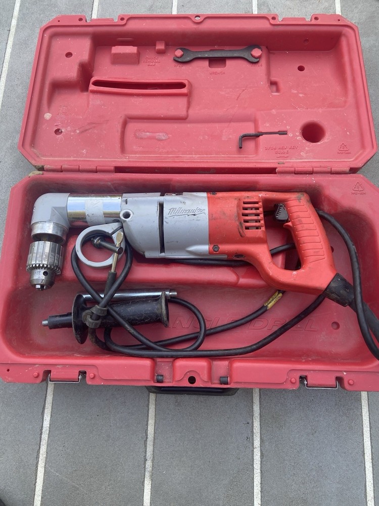 Milwaukee 3107-6 1/2in D-Handle Right Angle Drill Kit