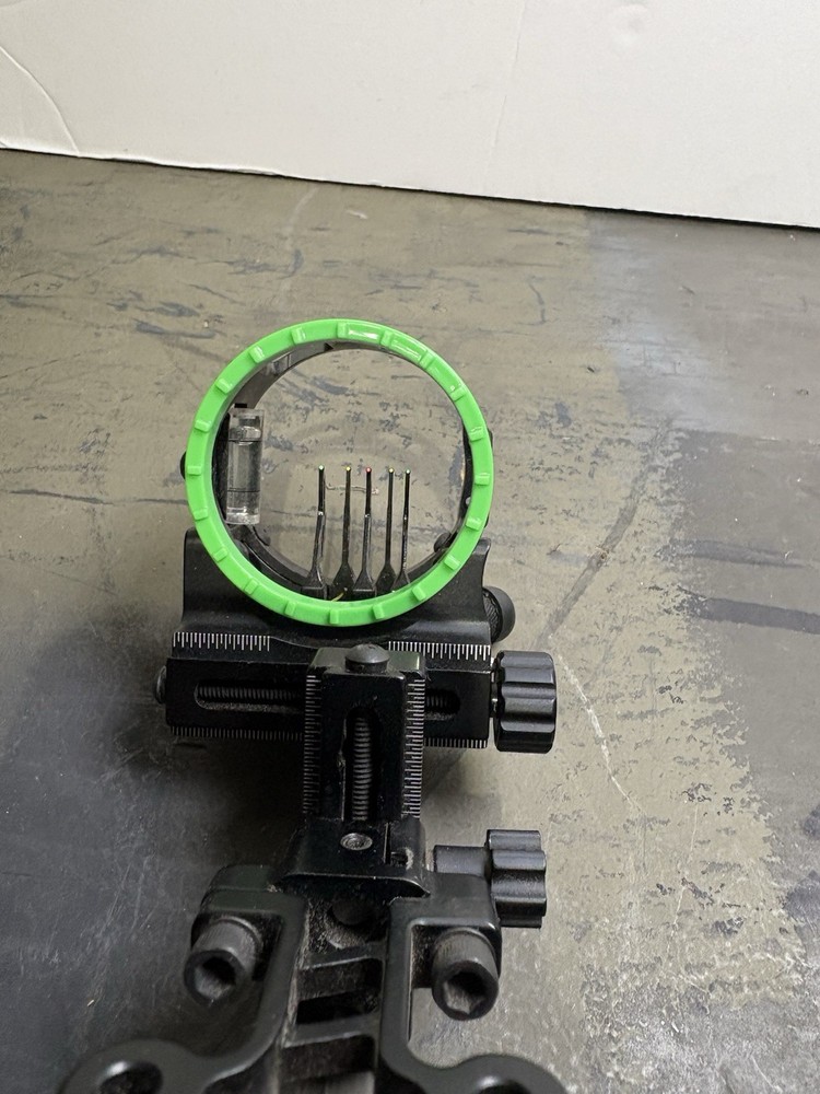 Fuse Vectrix PXT 5 Pin Bow Sight Micro Adjust Black RH