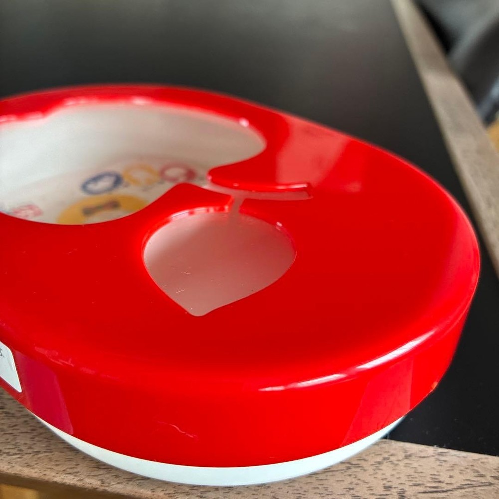 Showa retro bento box with visible inside apple