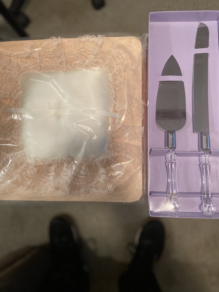 Ringbearer Pillow with Cake Server Set