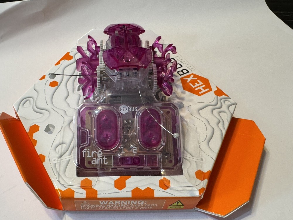 Hexbug Micro Robotic Creatures Mechanicals Fire AntPinkR/C Remote Control New/DB