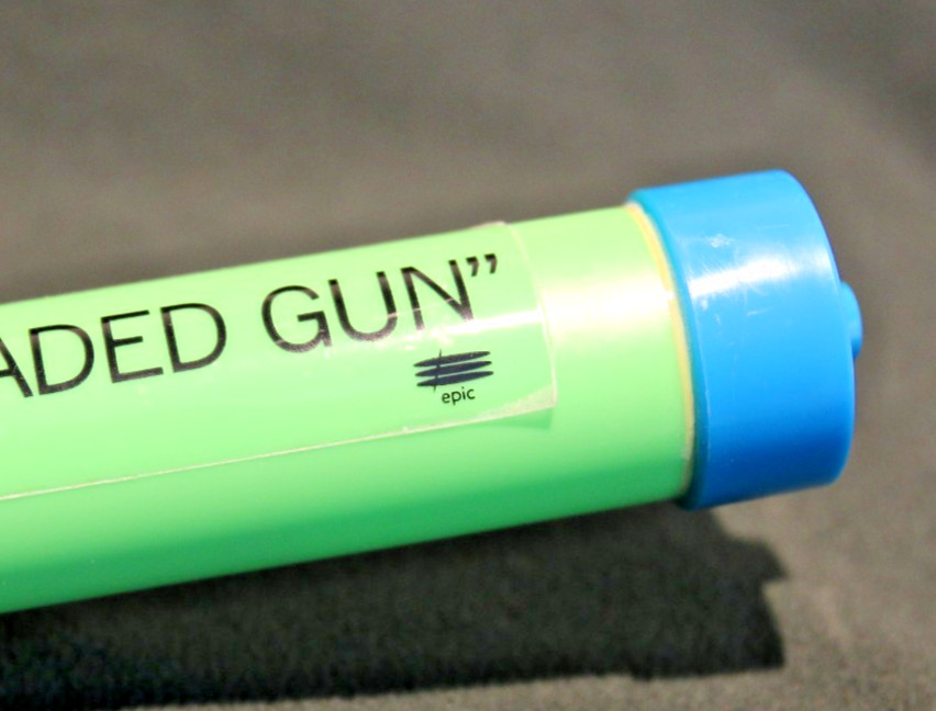 Alice Cooper Love's A Loaded Gun 17.5" long water pistol epic Logo display only