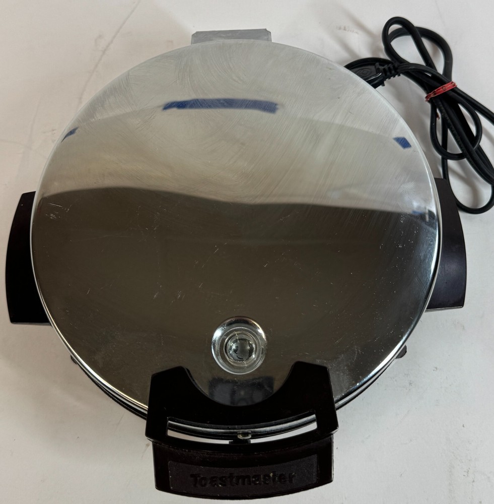 Toastmaster Model 442A Chrome Round Single Belgian Waffle Maker Baker WORKS