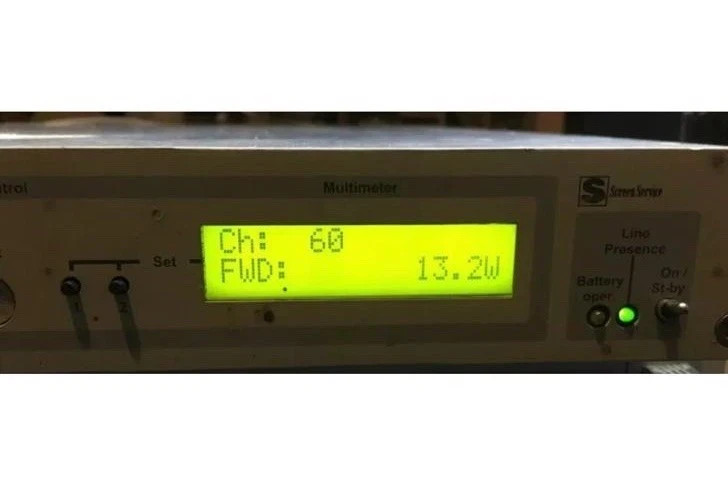 PLL UHF 20W Screen Service ANALOG/DIGITAL TRANSMITTER REPEATER TESTED