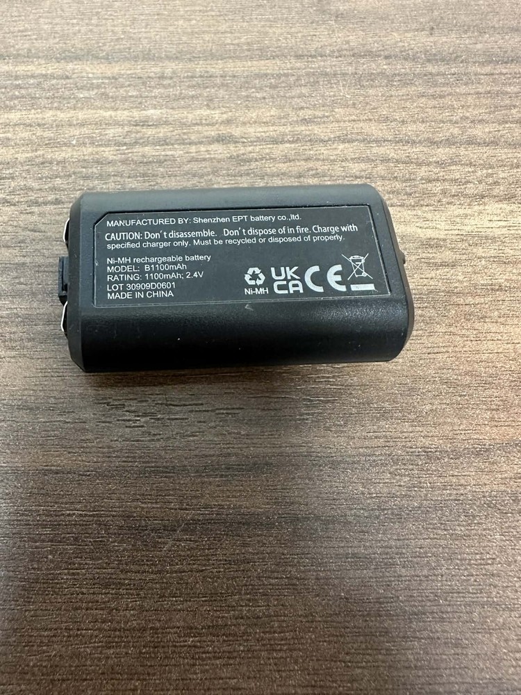 Black Rechargeable Battery For Microsoft Xbox One Controller Very Good 0E