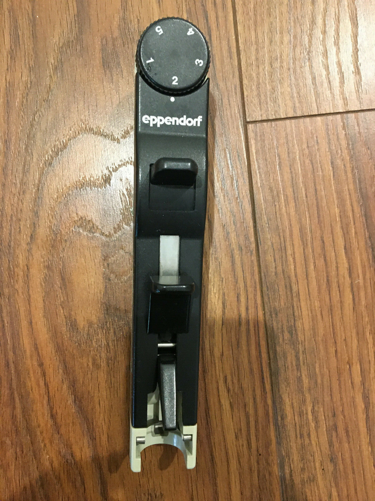 One Eppendorf Repeater Pipettor
