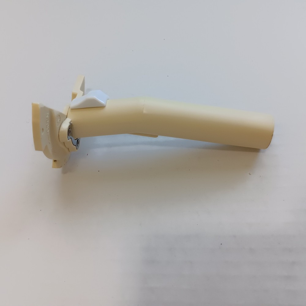 Cuisinart Food Processor Plastic Blade Stem DLC-7 DLC-039ATX