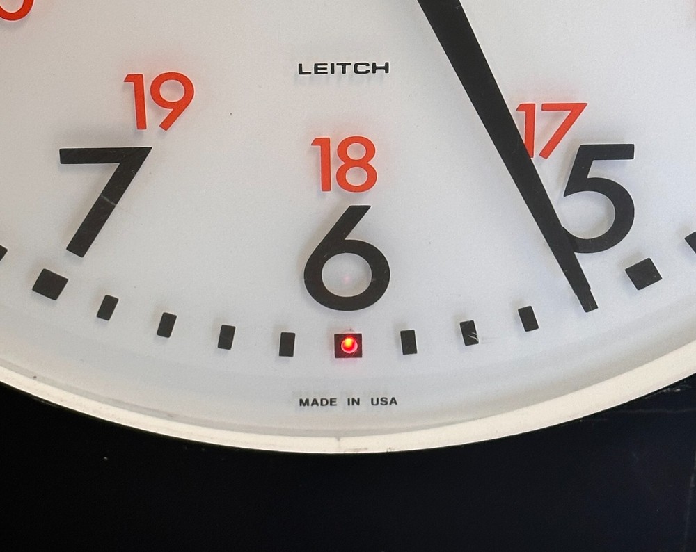 Leitch Time Code Wall Clock A890488