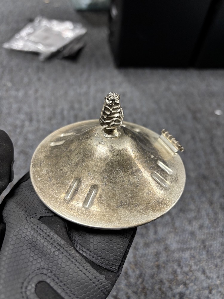 Silver Lid
