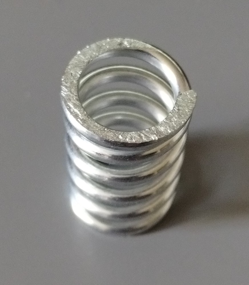 REPLACEMENT "BIGSBY" STYLE VIBRATO BAR SPRING, CHROME, NEW, FREE POSTAGE