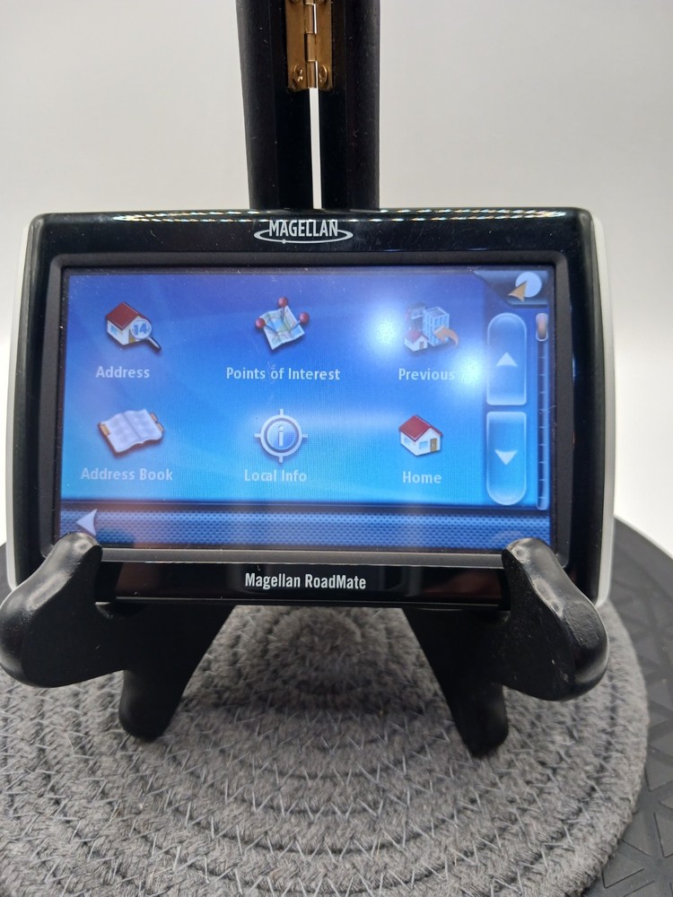 Magellan RoadMate 1470 GPS Navigator bundle Leather Case Tstd Holds Charge GI27