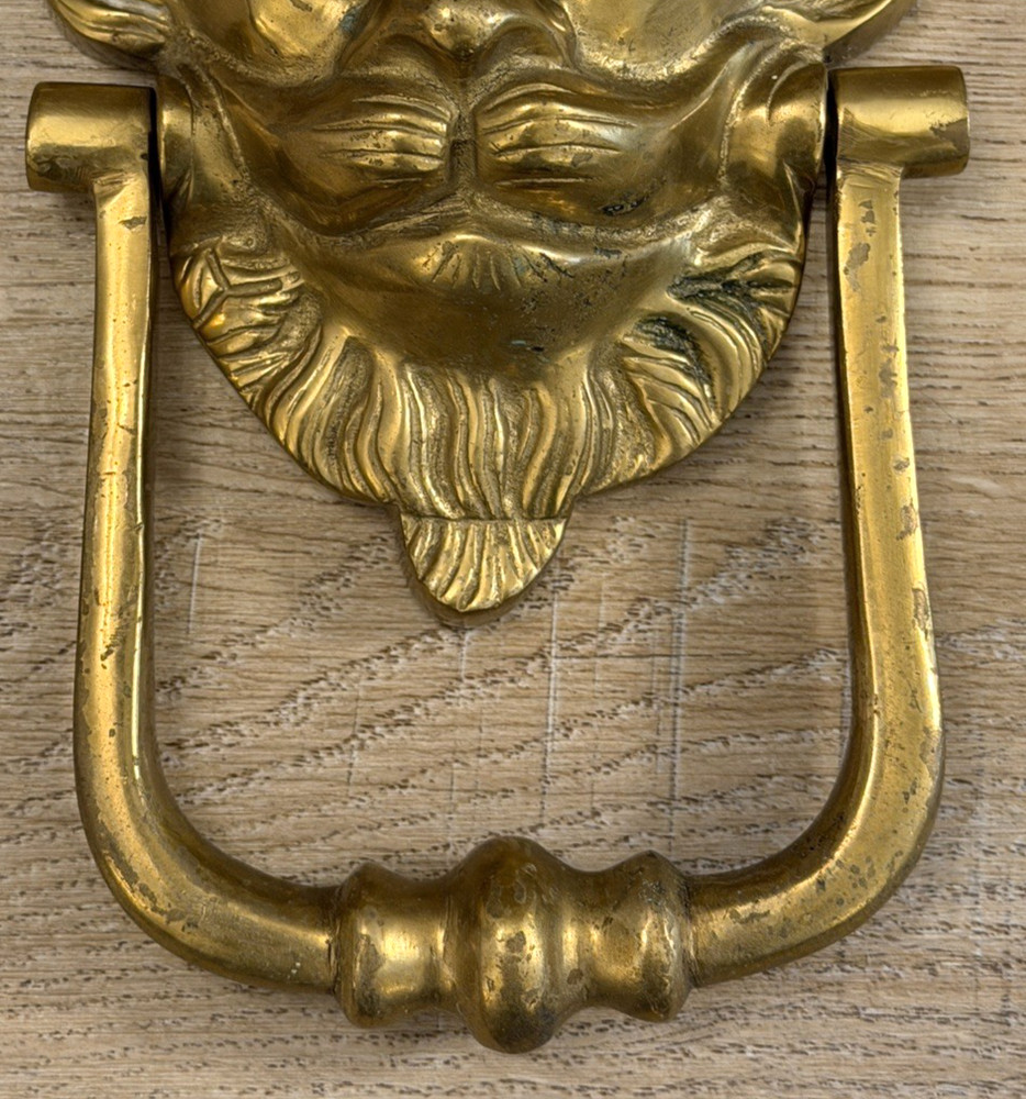 VINTAGE SOLID BRASS LIONS HEAD DOOR KNOCKER