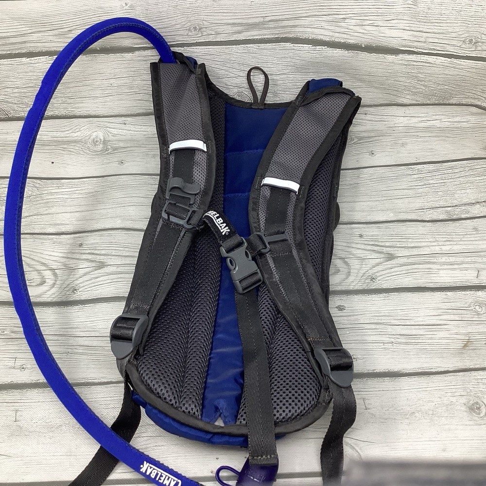 CamelBak Rouge Hydration Backpack 70oz Blue Zip-Up Pouches