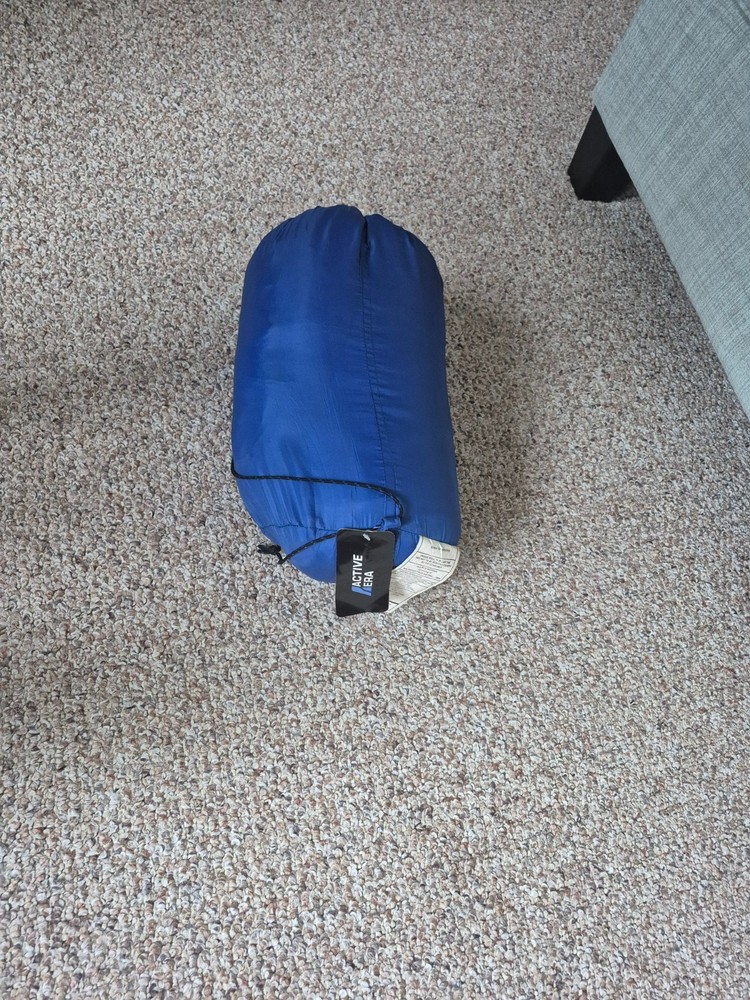 New Active Era Sleeping Bag E200 Blue Lightweight & Compact excellent condition