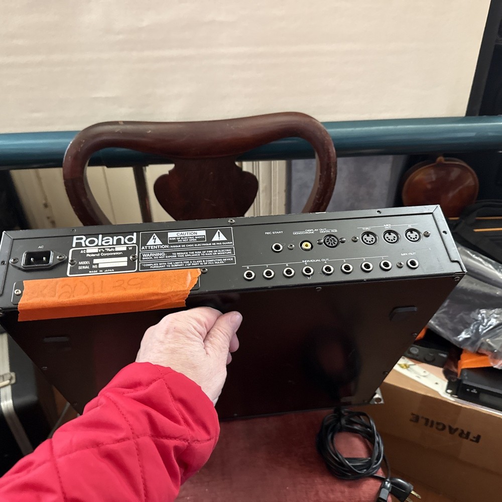 Roland S550 Digital Sampler