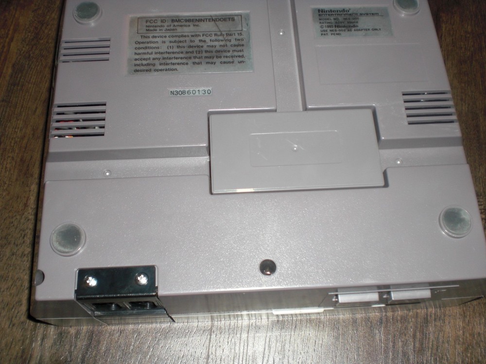 Nintendo Entertainment System NES Original Console Only NO CORDS Tested Worked 1