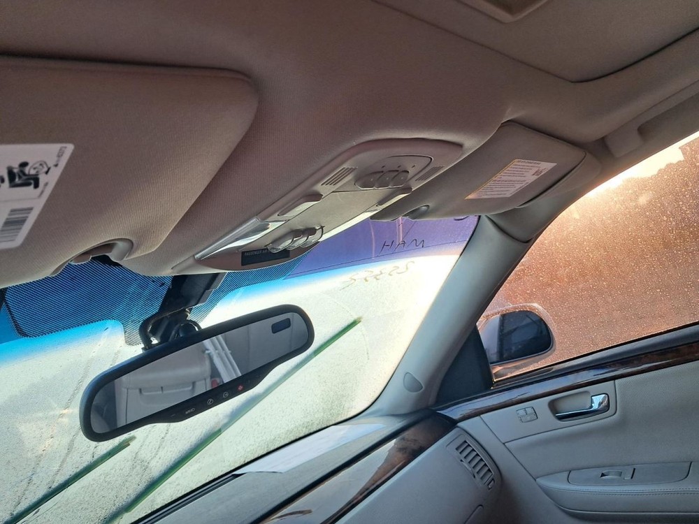 DTS 2011 Glove Box 4776953