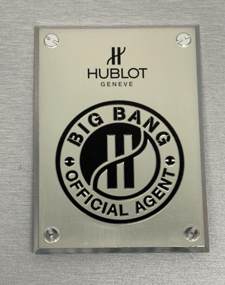 ORIGINAL AUTHENTIC  HUBLOT FOLDING SHOWCASE DISPLAY PLAQUE SELLing STANDING