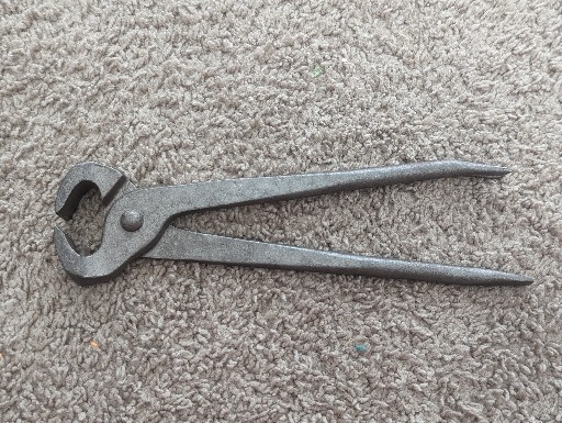 Vintage Champion Nipper Nail Puller