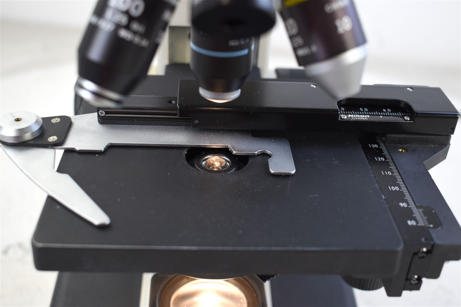 Nikon Alphaphot-2 YS2-H Binocular Microscope w/ 4 10 40 100 Objectives