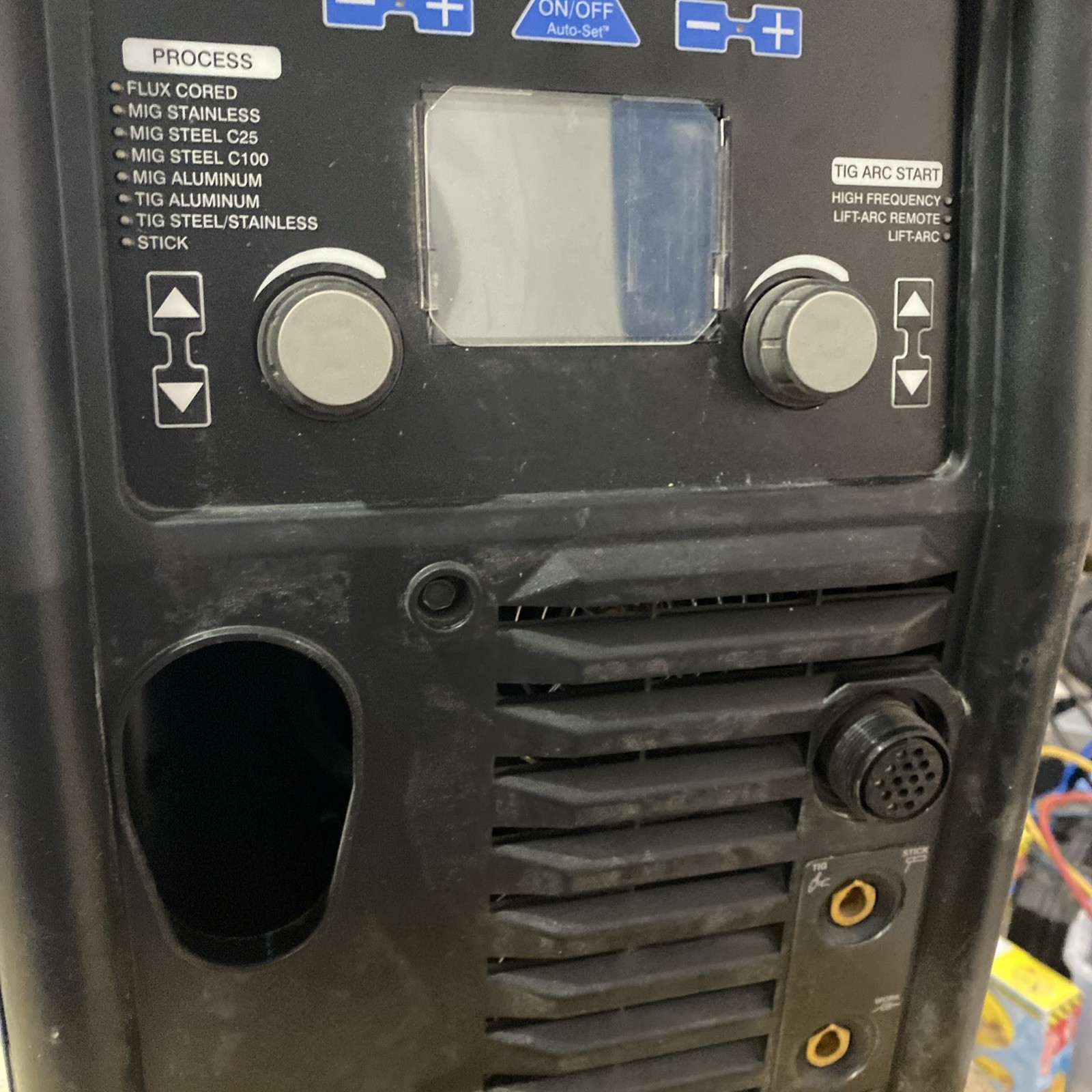 MILLER ELECTRIC 907757 MILLER Multimatic 220 AC/DC Multiprocess Welder