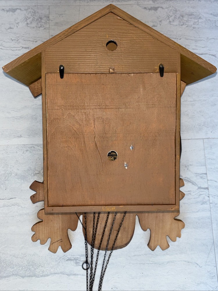 Vintage , Mùsical, Hunter , Cuckoo Clock-See Video