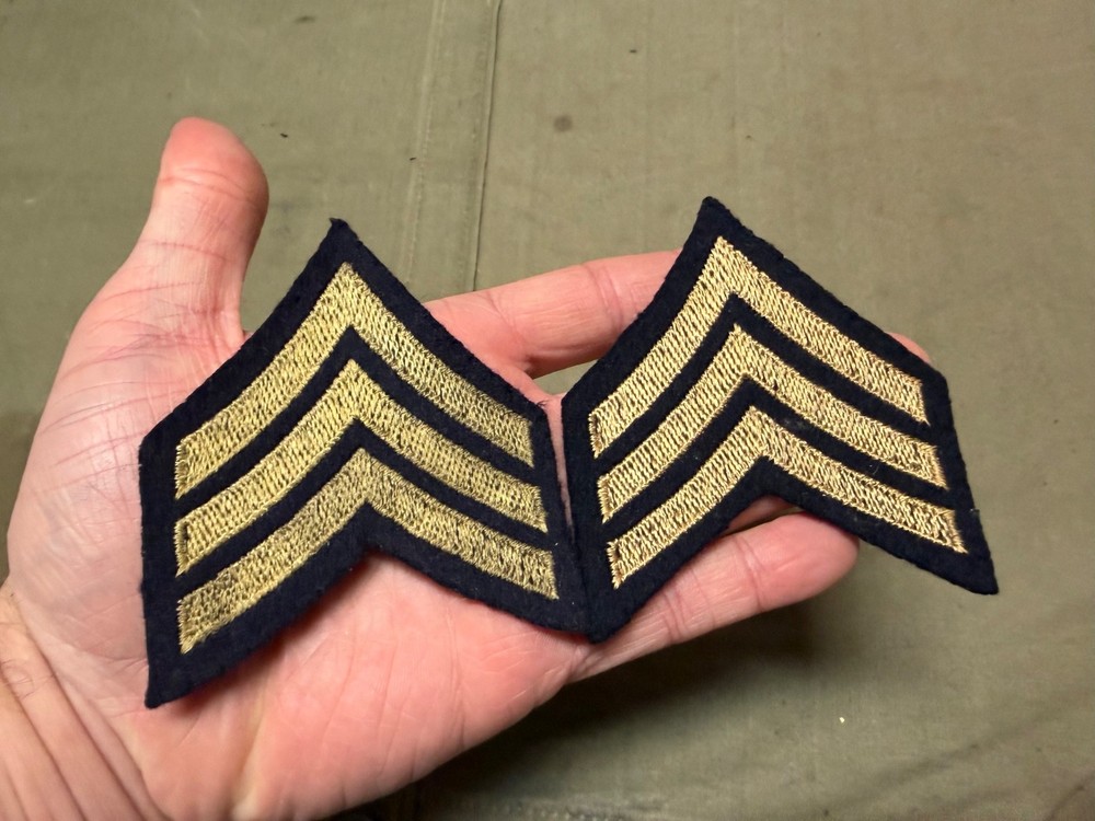 ORIGINAL WWII US ARMY SERGEANT SLEEVE RANK WOOL CHEVRONS