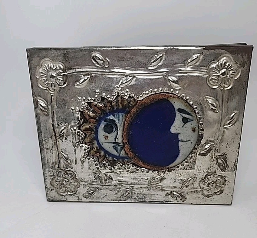 Vtg Mex. Folk Art Hand Painted Stone Pottery Aztec/Mayan Sun & Moon Trinket Box