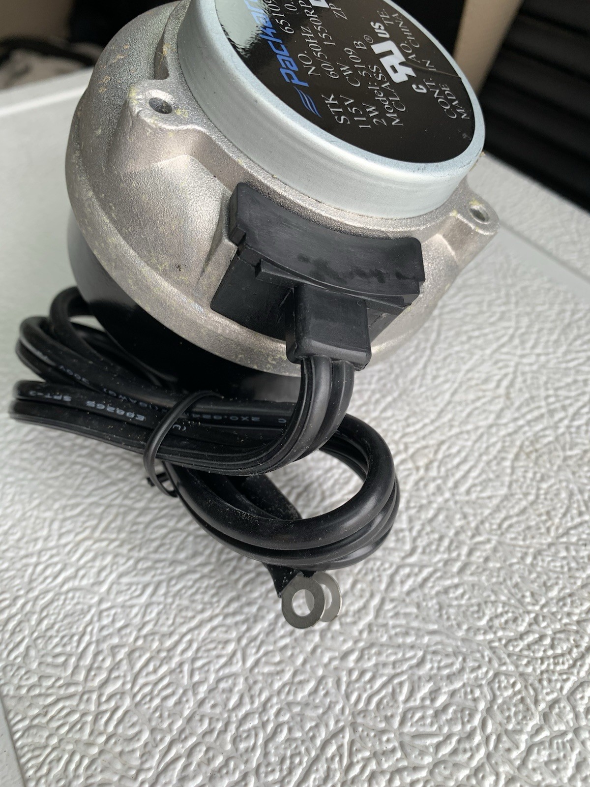 PACKARD UNIT BEARING FAN MOTOR 65109, Water damaged box on bottom of Box.