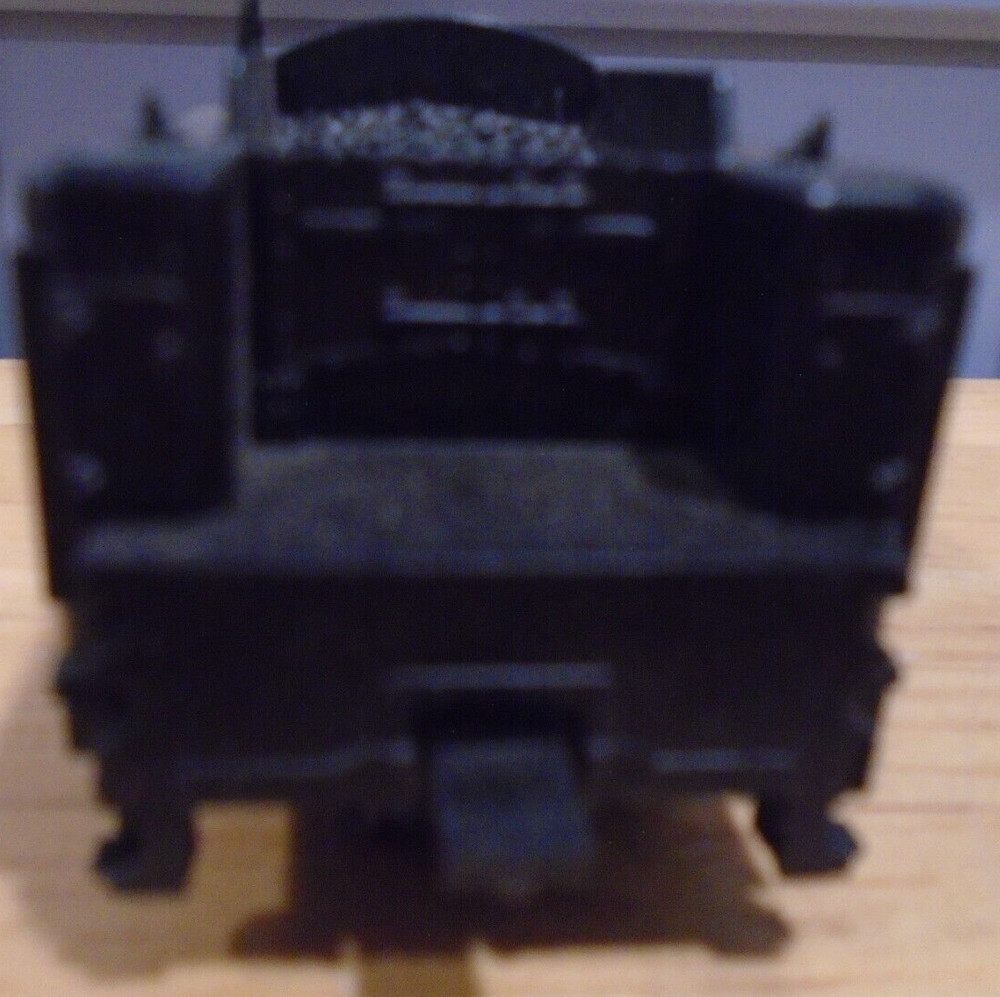 BACHMANN HO SCALE #2126 SLOPE BACK TENDER NEEDS NEW DRAWBAR
