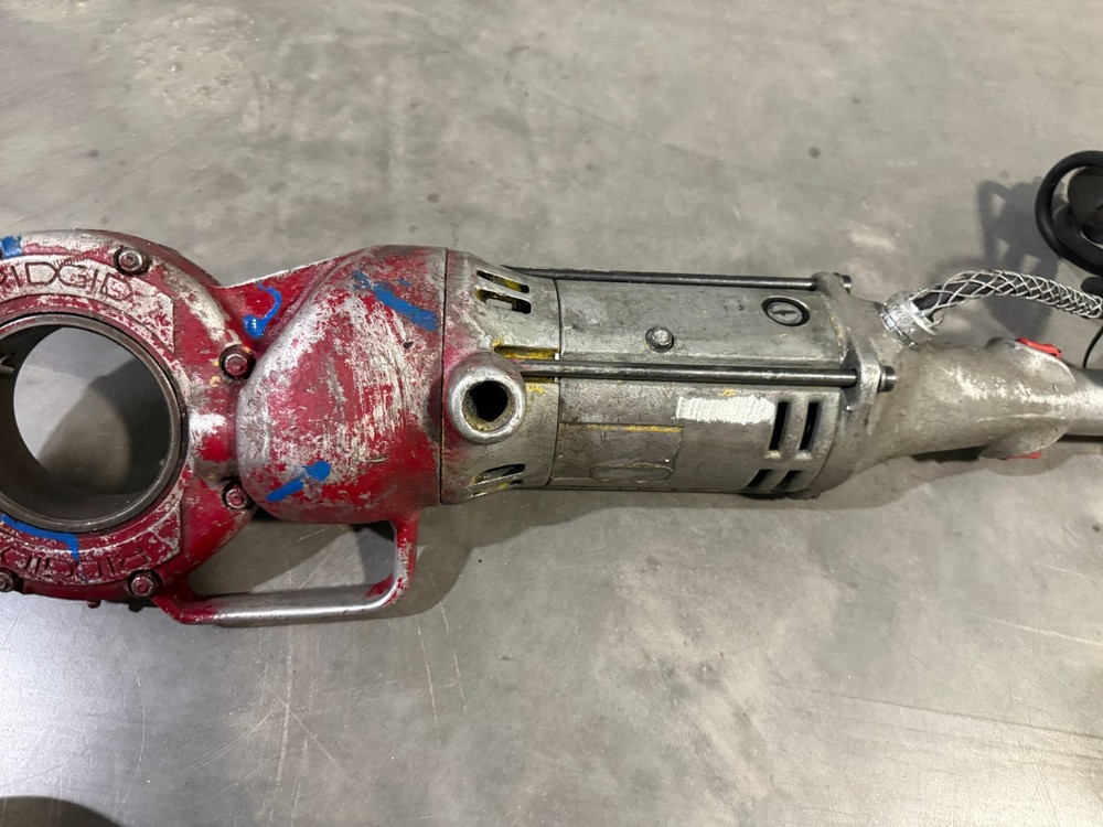 Ridgid 700 Pipe Threader Electric Handheld Threading Machine