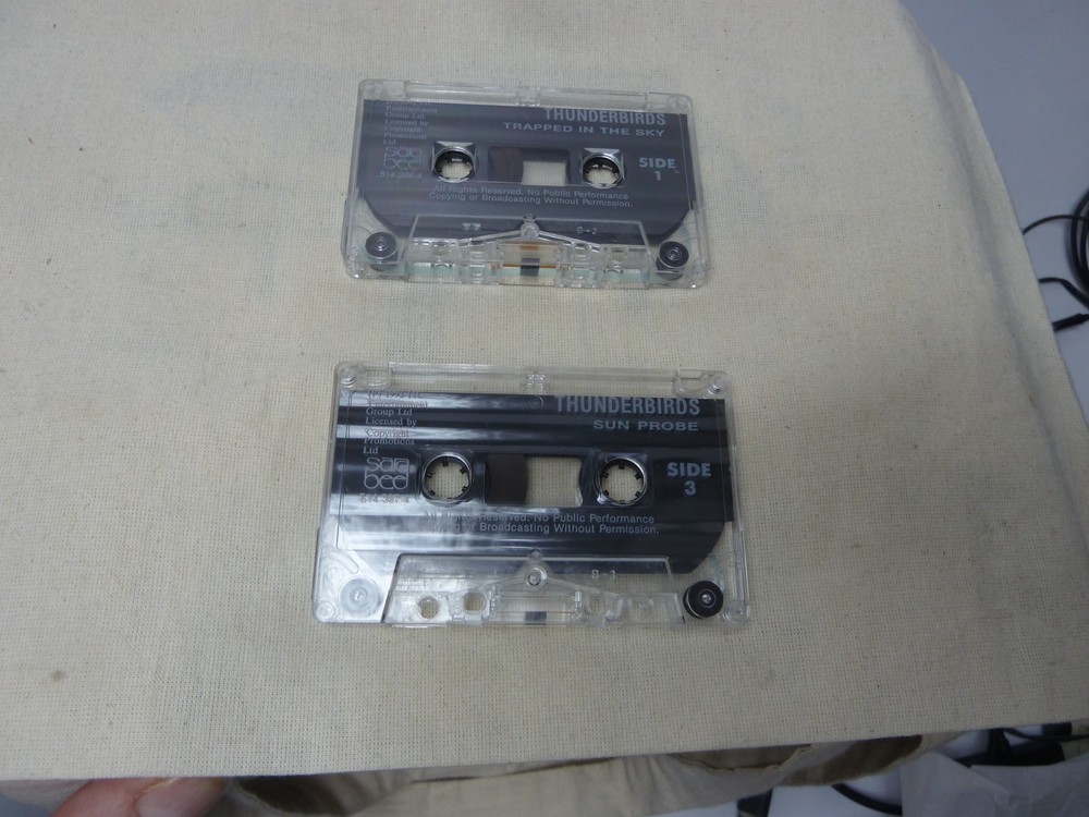 THUNDERBIRDS ! DOUBLE CASSETTE SET - FOUR EPISODES - GREAT CONDITION!