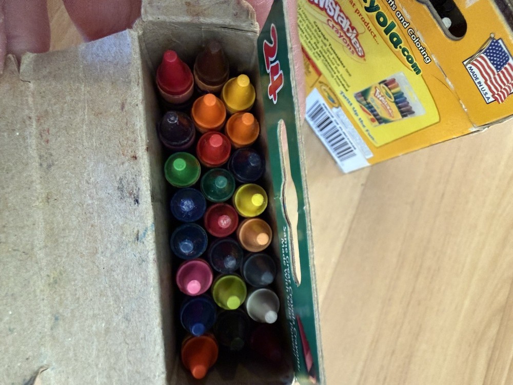 2006 Crayola Crayons 24 pack Featuring RETIRED Dandelion Yellow (2 Boxes)