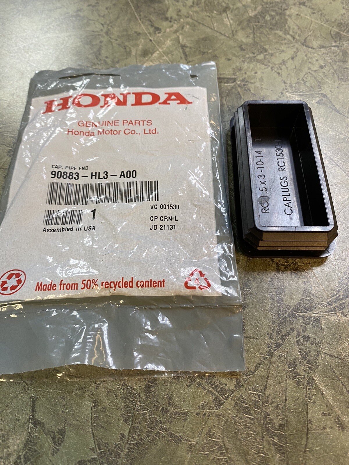 OEM Honda Pioneer 500 520 700 SXS Frame End Cap 90883-HL3-A00