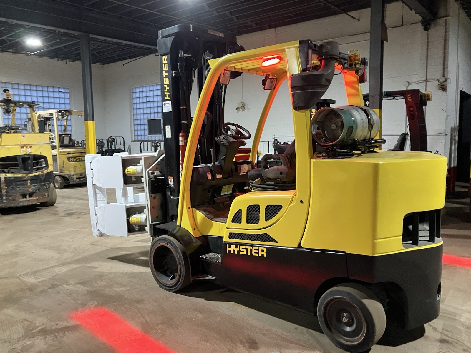 2019 Hyster S120FTPRS 12000lb Used Forklift Triple Mast Paper Roll Clamp