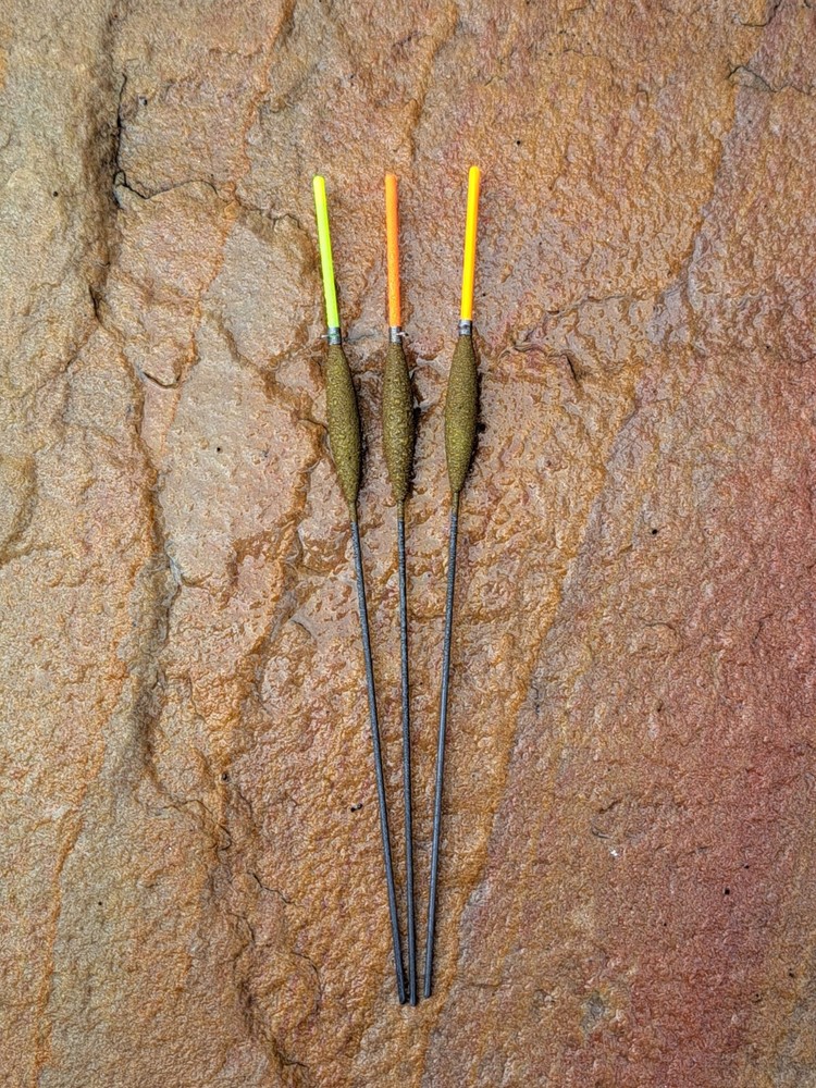 3 no. Handmade GORTINI No. 1 (0.08g) Carbon Chianti 'Solid core tip' pole float