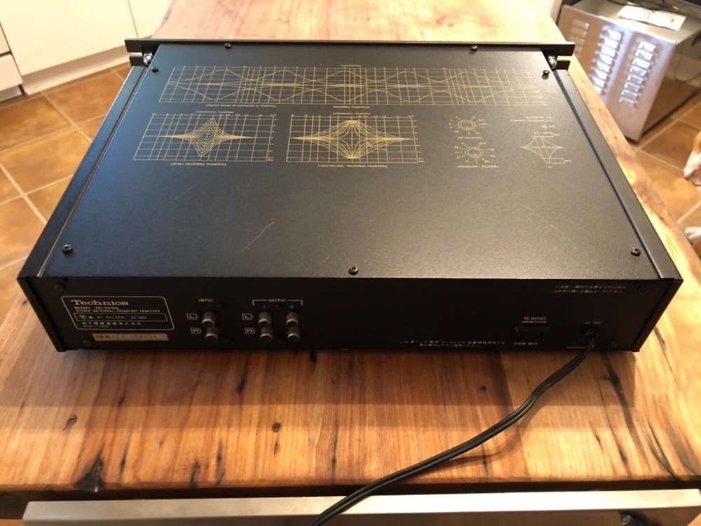 (PARTING OUT) TECHNICS 10E SH-9010 E ROUND KNOB FOR BANDWIDTH (Q) EQUALIZER