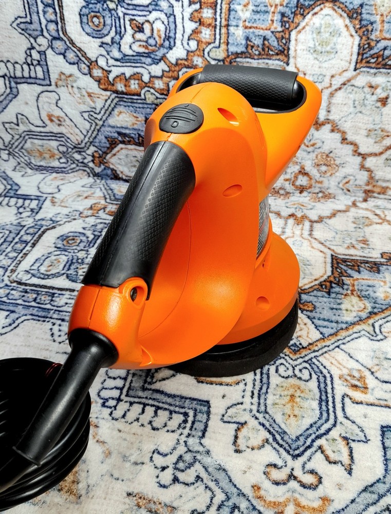 Black & Decker 6" Corded Random Orbit Buffer/Waxer/Polisher Variable Speed WP900