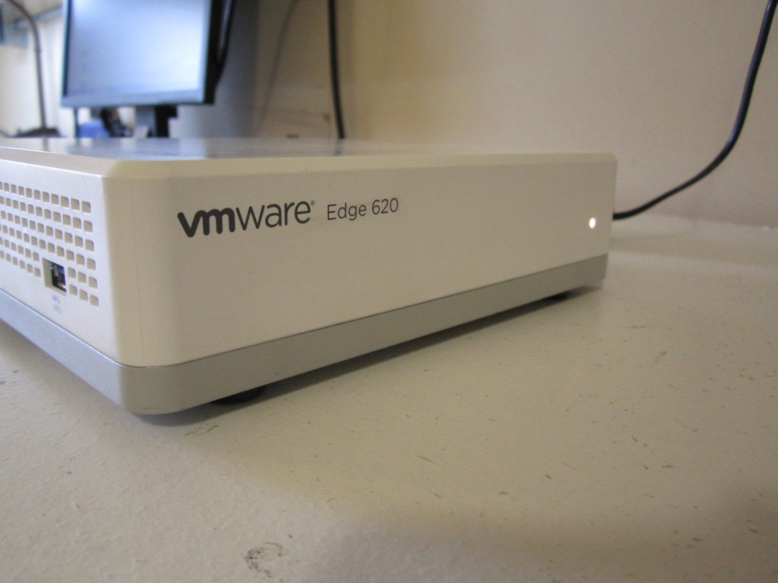 PfSense - 6x1Gb, 2x 10Gb SFP+, Quad C3558, 8GB RAM, 120GB SSD (VMWare Edge 620)